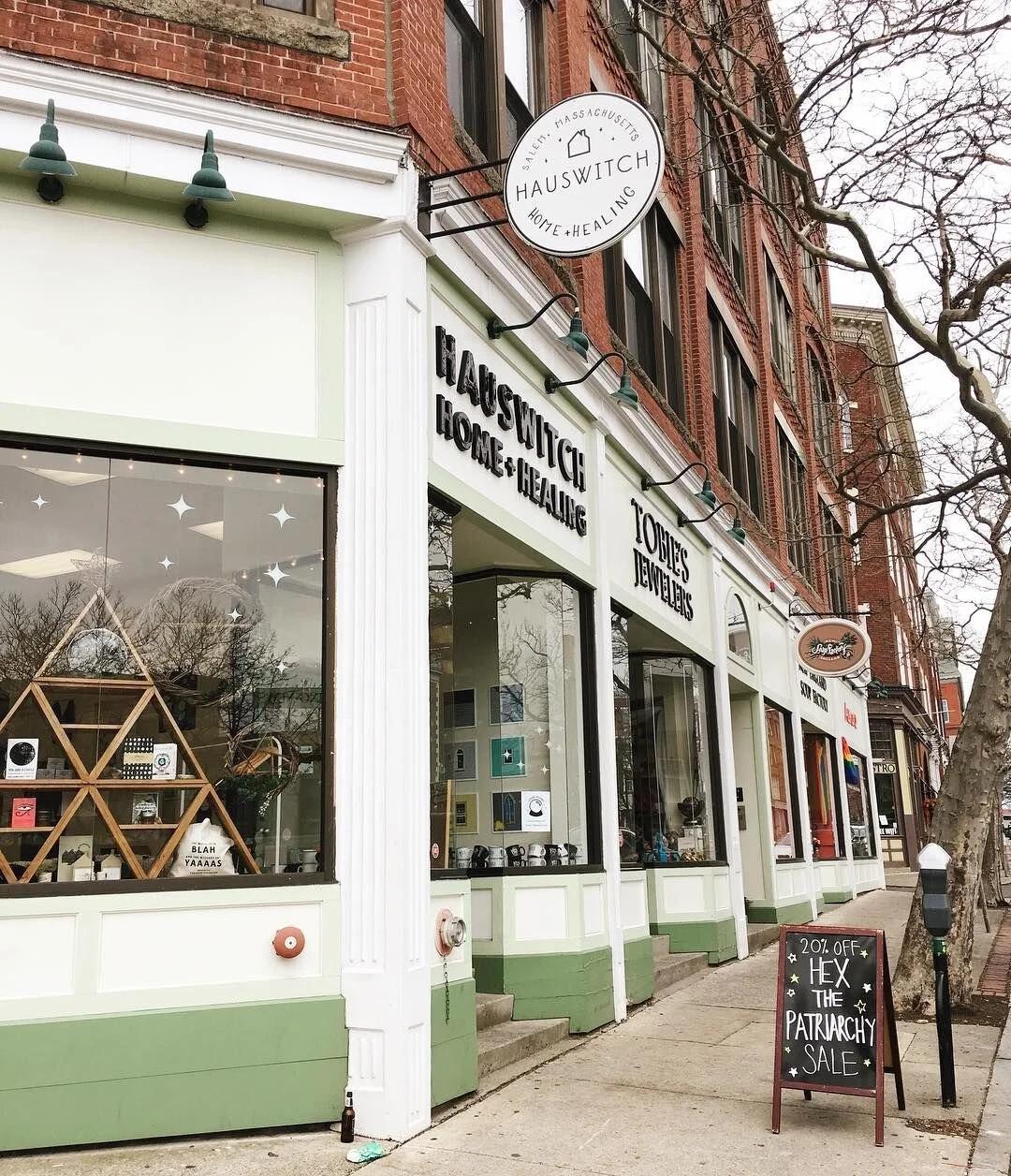 Salem boutique shops and galleries