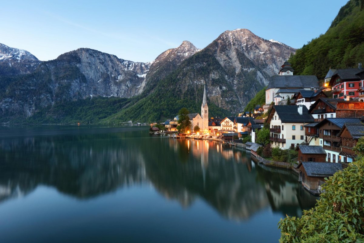 Hallstatt lakeside alpine village