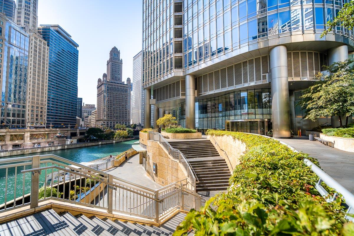 Chicago 2 day itinerary riverfront architecture walking route