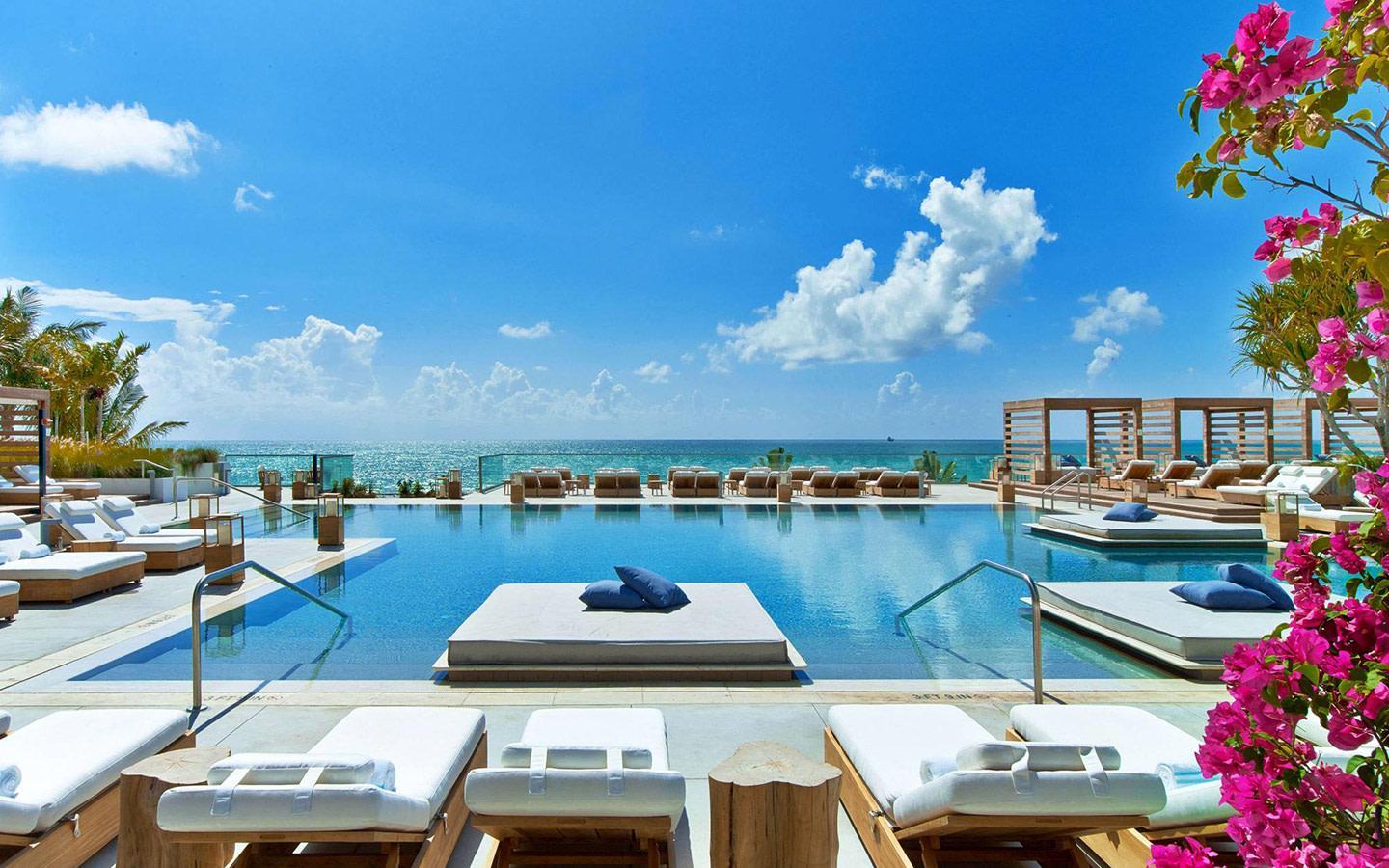 Watr rooftop overlooking South Beach ocean